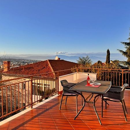 Apartments Katarina Малинска Екстериор снимка
