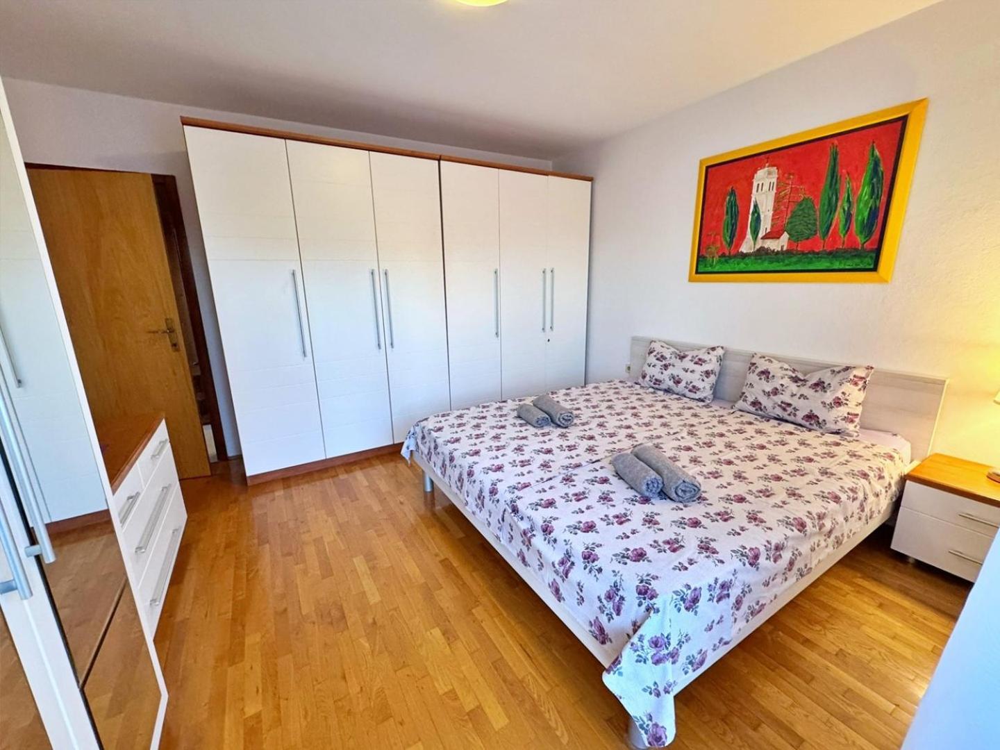 Apartments Katarina Малинска Екстериор снимка